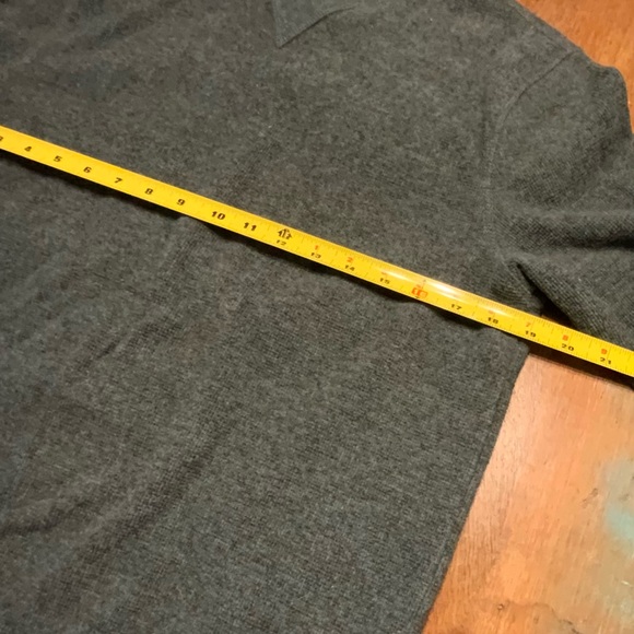 Men's Heather Gray Crewneck Sweater - Picture 3 of 4